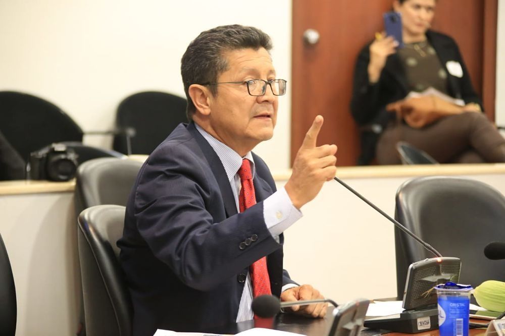 Los candidatos por el Centro Democrático a las próximas elecciones deben someterse a la evaluación del partido